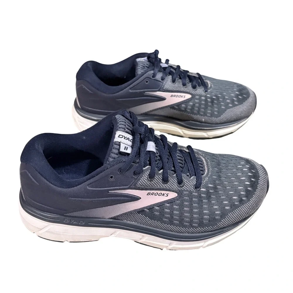 Brooks Dyad 11 Running Shoes Womens 8.5 Navy Grey Stable Sneakers EUC